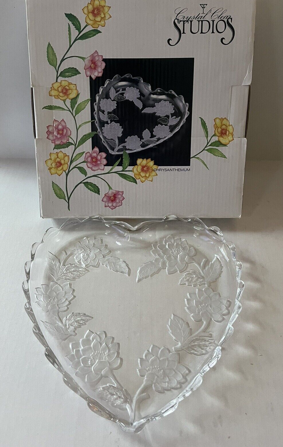 Crystal Clear Studio Chrysanthemum Frosted Heart Shape Platter EUC
