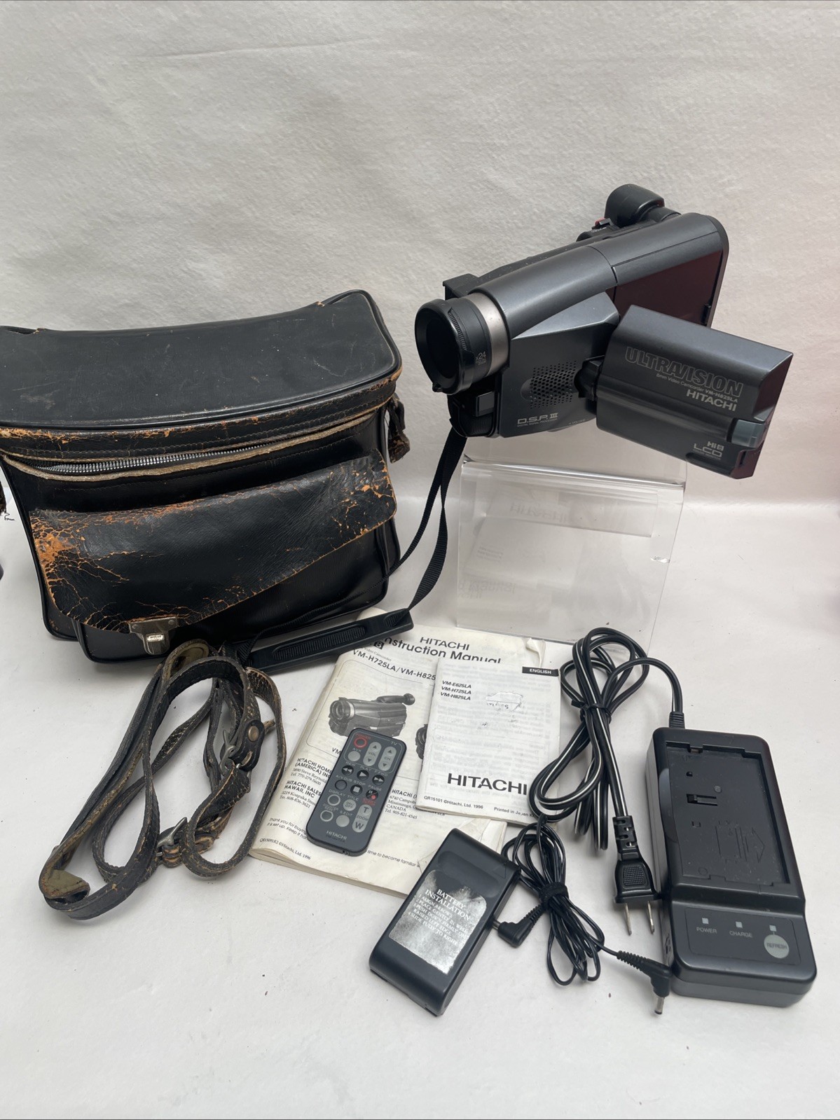 Hitachi 8mm Camcorder VM H825LA Needs New Batteries