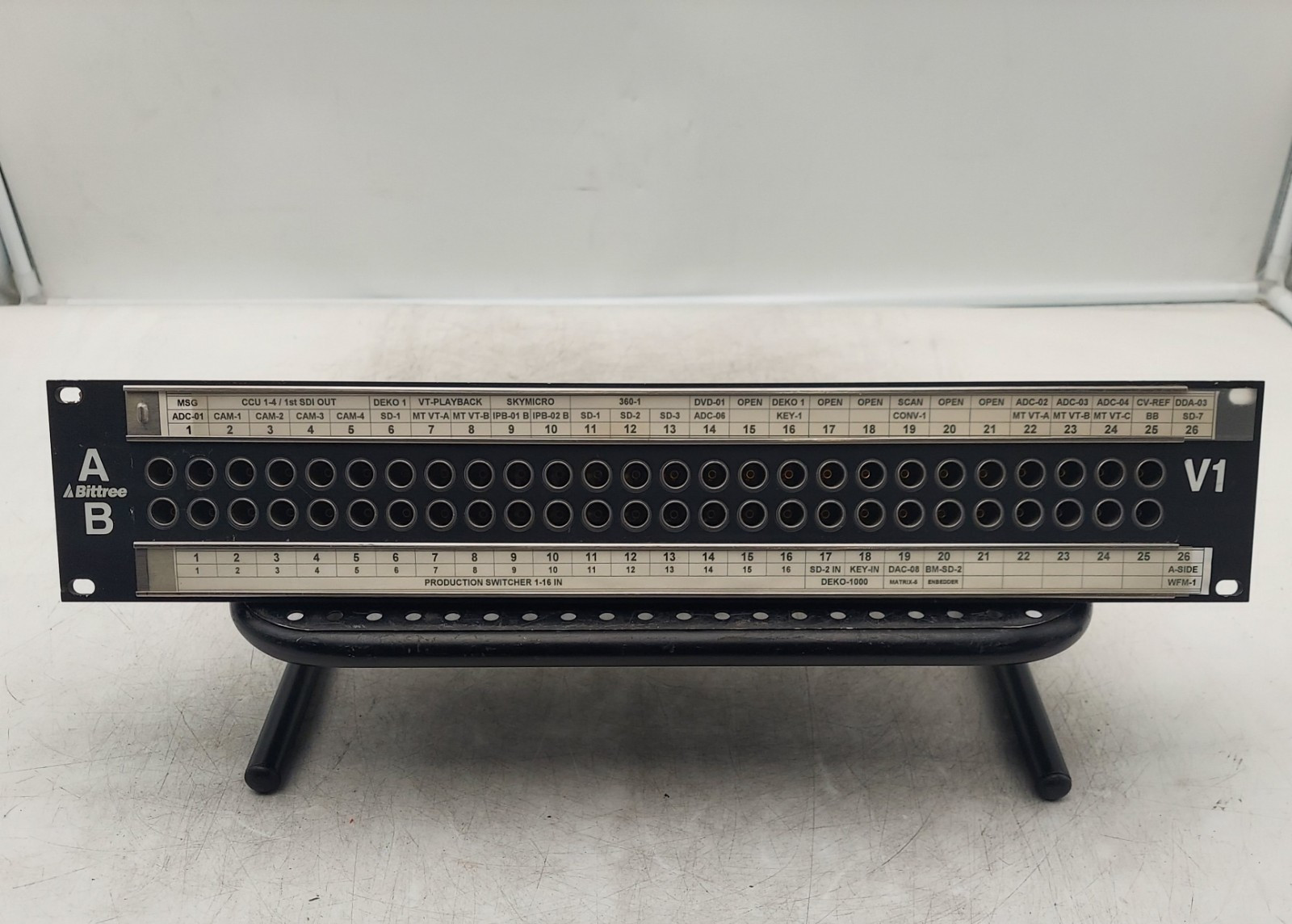 J314WT 2U Rack Mount 2x24 Video Patch Panel Bay