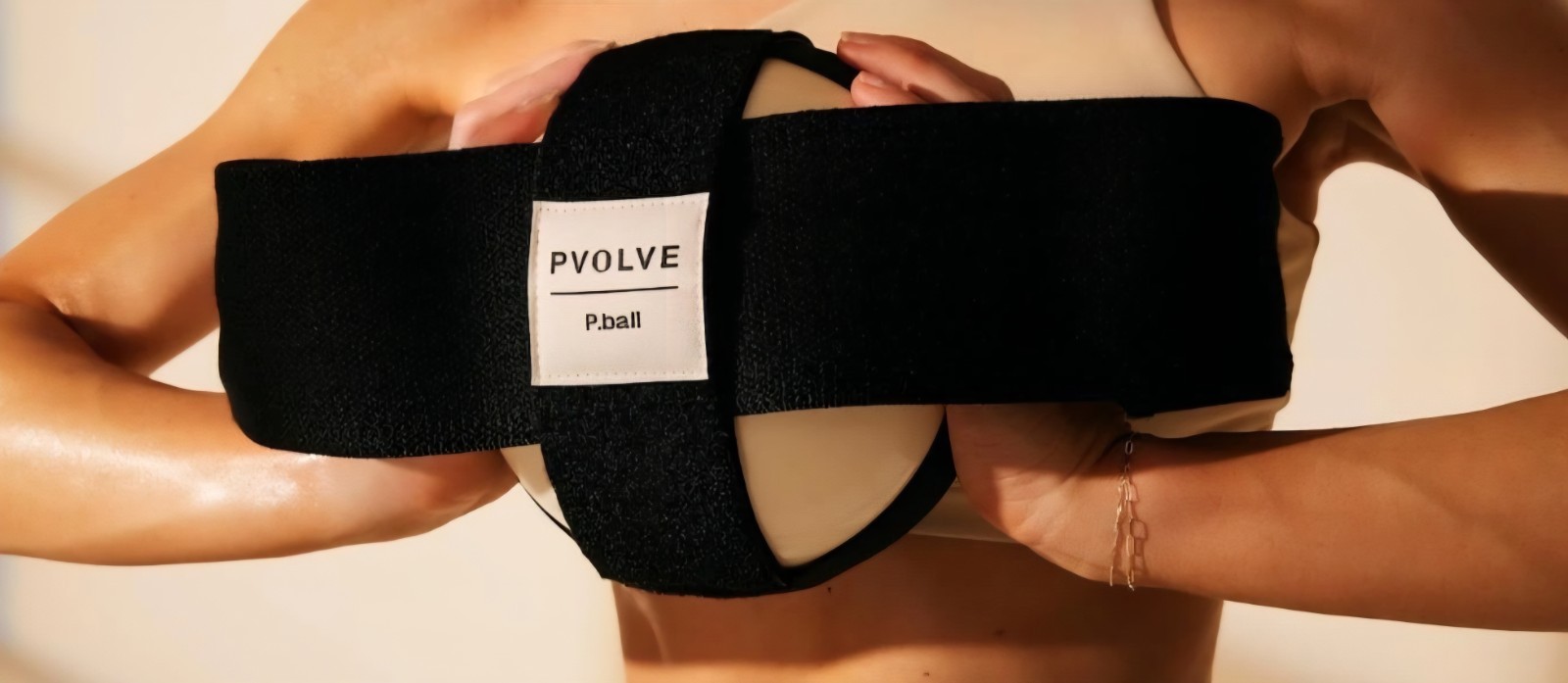 P.- Home Gym Fitness Equipment to Exercise The Glutes and Tone The Thighs