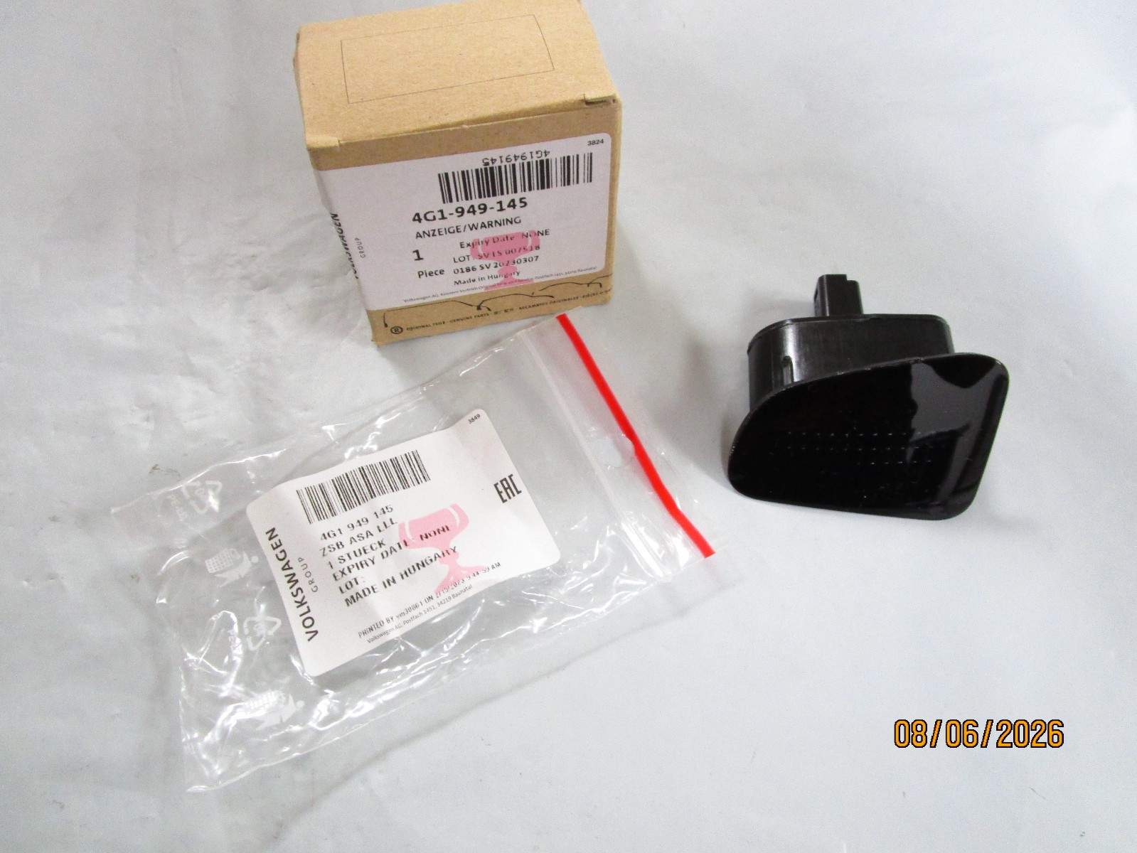 Genuine Audi OEM 4G1-949-145 Display System (box rough)