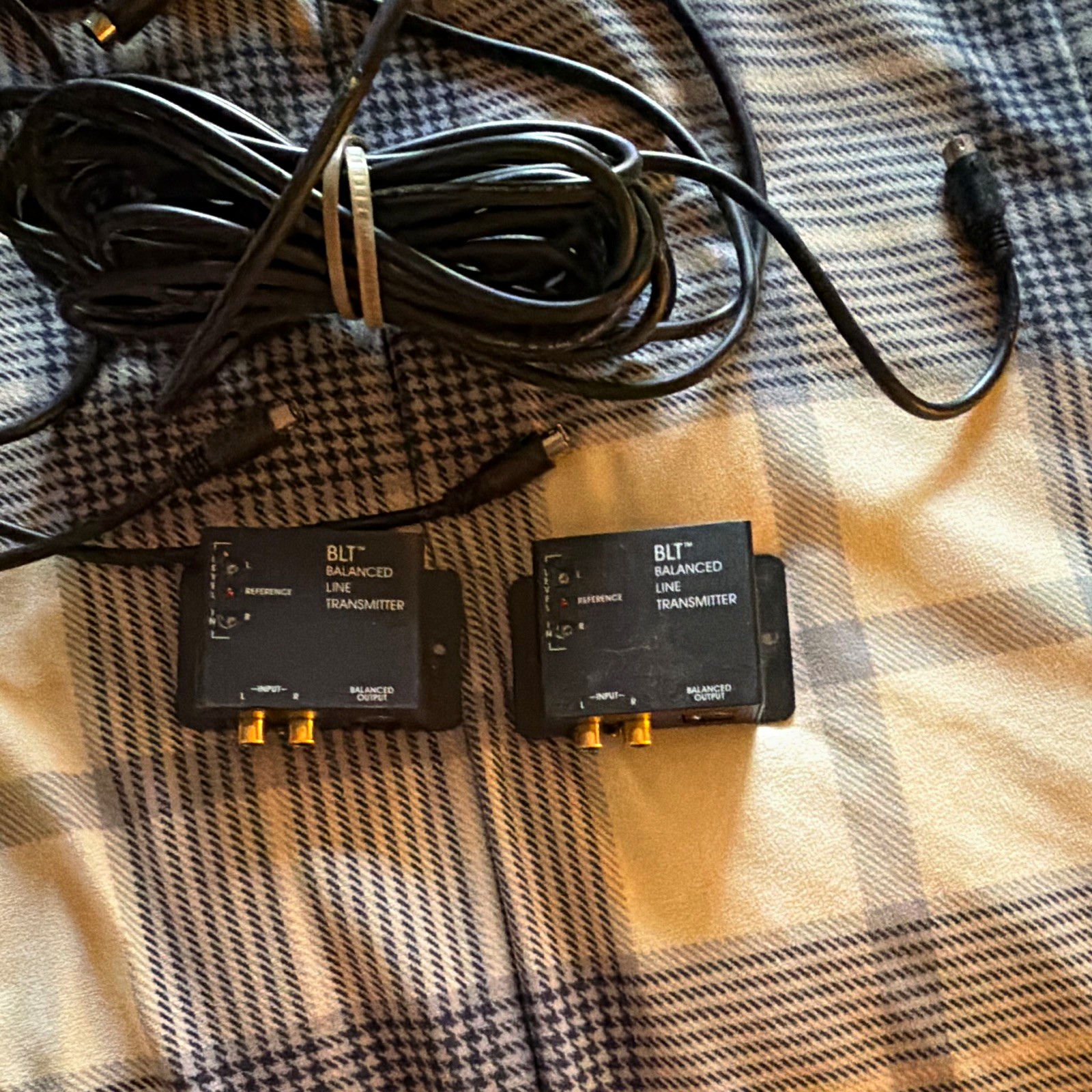 BLT Balanced Line Transmitter & Receiver Pair Black RCA Audio 2-In/2-Out