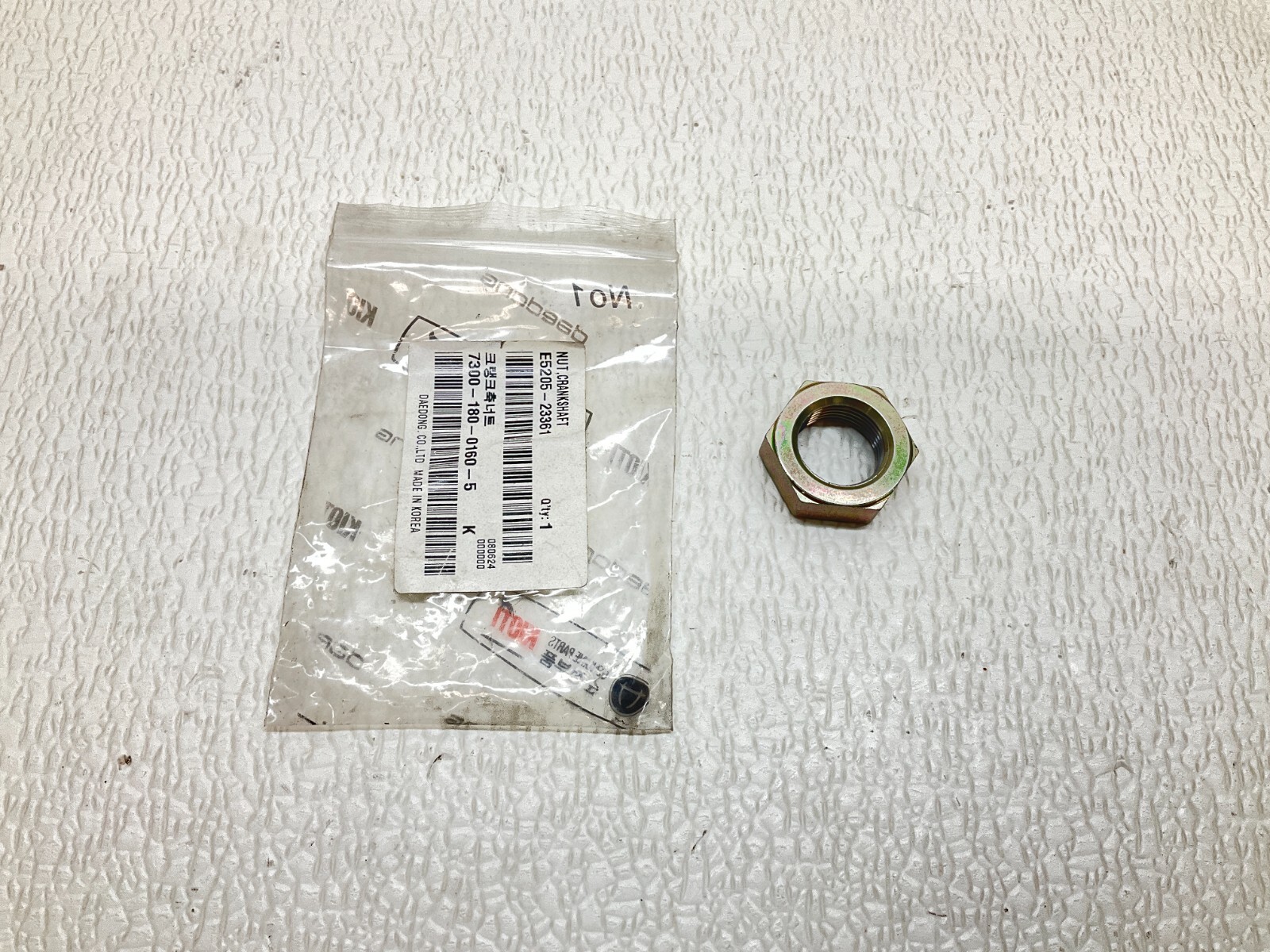 Daedong Kioti E5205-23361 Crankshaft Nut E520523361 E5205 New (TSC)