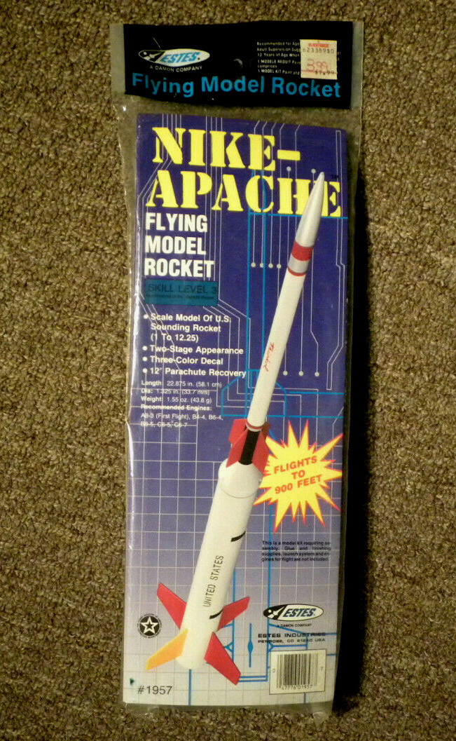 Estes NIKE APACHE, Scale 1 to 12.25, single Stage, Vintage late 1980s, UNOPENED