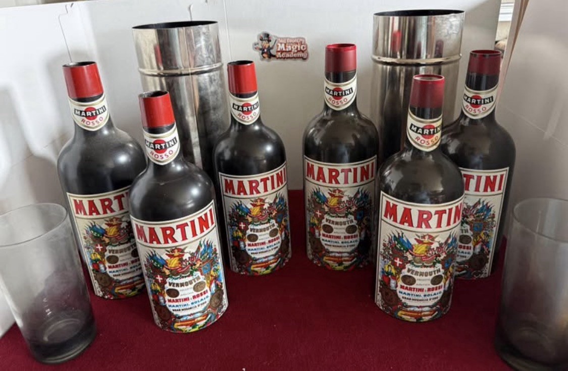 RARE Ken Brooke VNTG magic multiplying bottles Magic trick-6 Bottle Set-