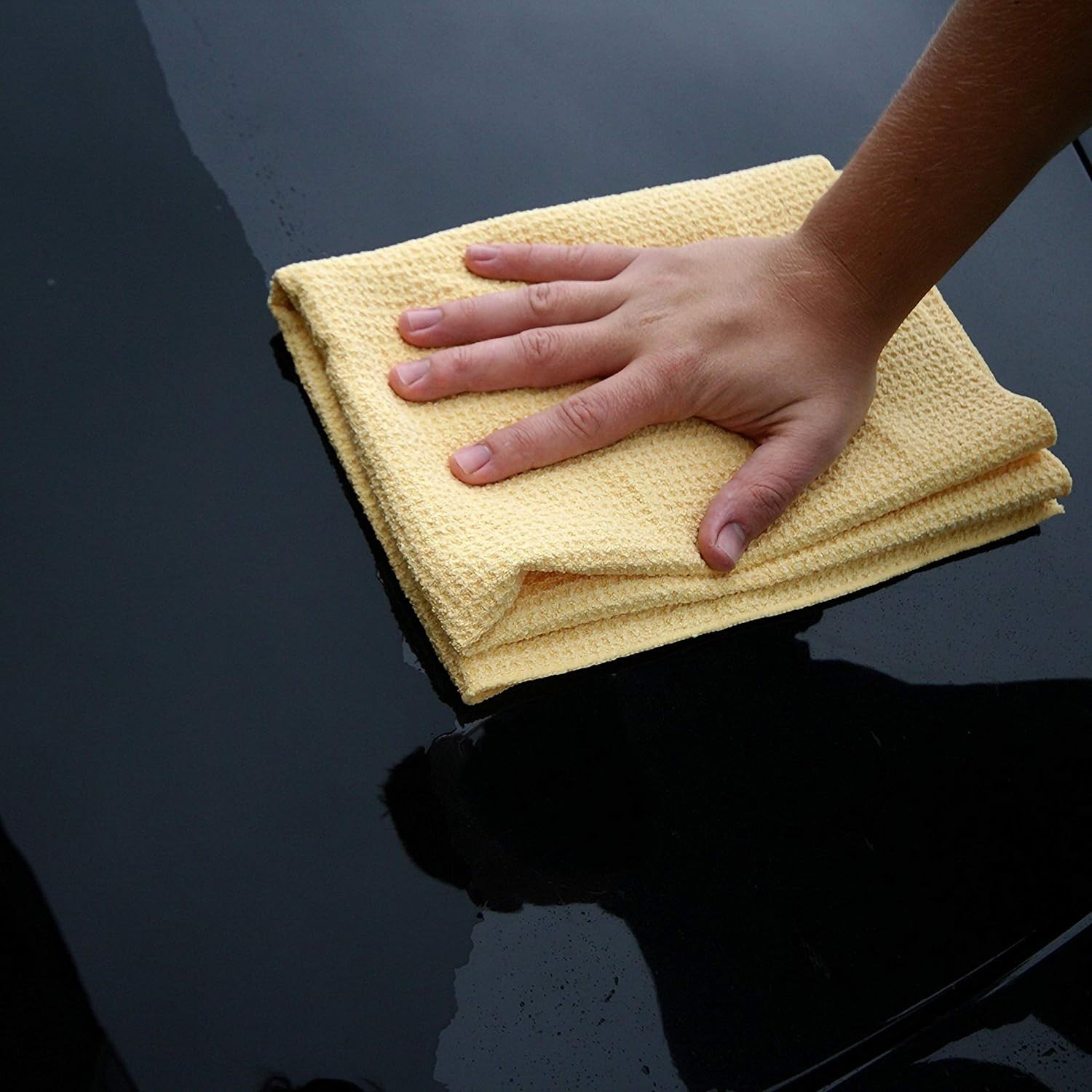 Water Magnet Microfiber Drying Towel – 30" x 22" for Quick Drying
