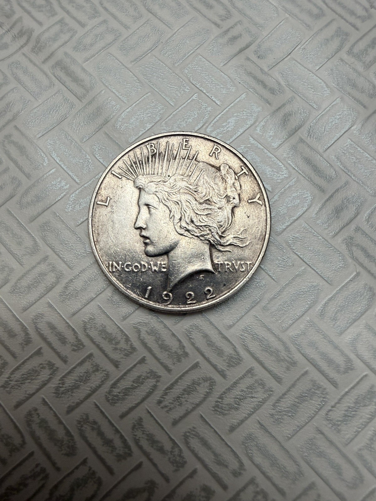 1922-S IN GOD WE ‘trvst’ Silver One Dollar Coin Peace