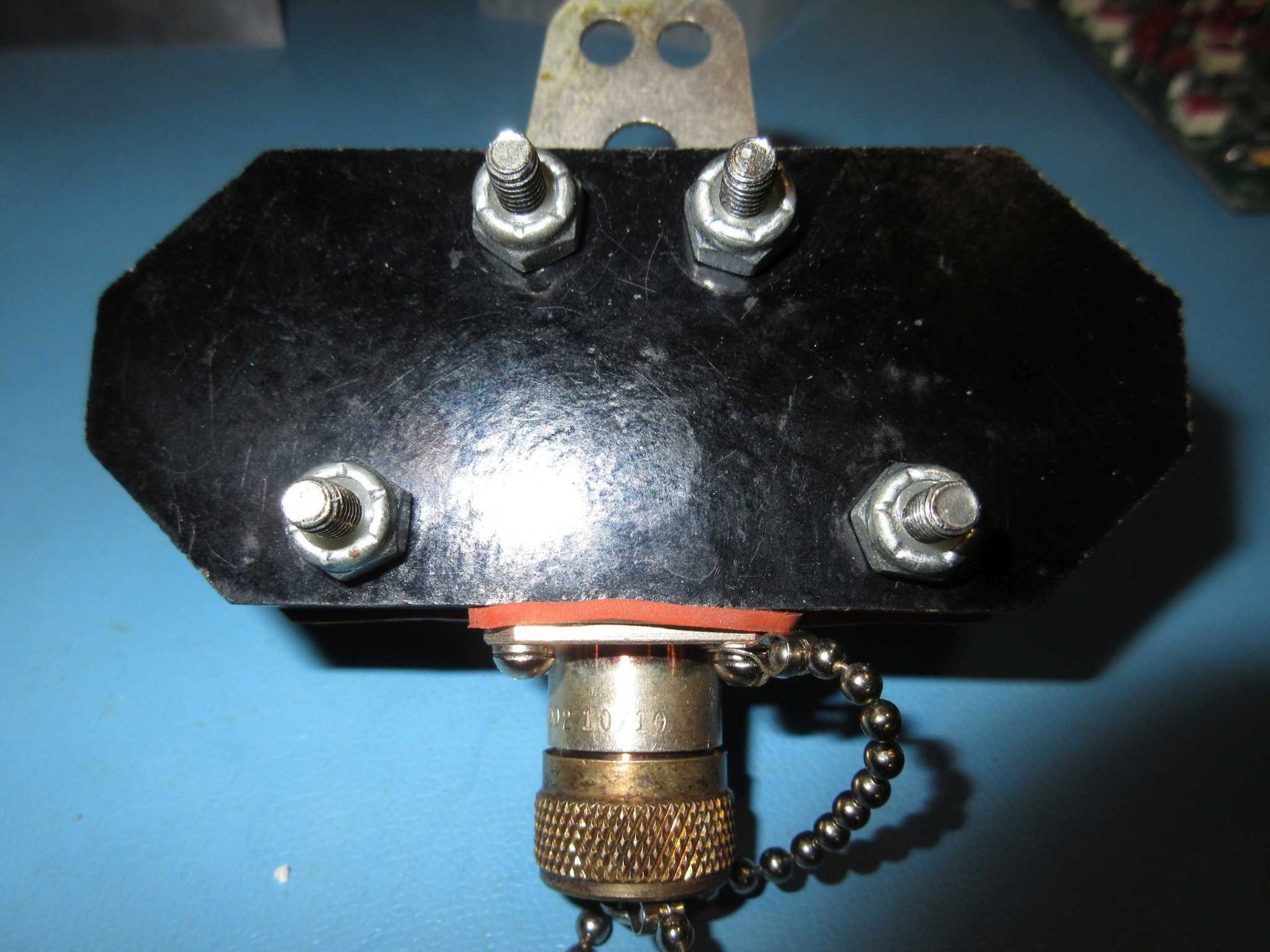 Comspace Corp IL-4/GRA-4 Center Insulator For Dipole
