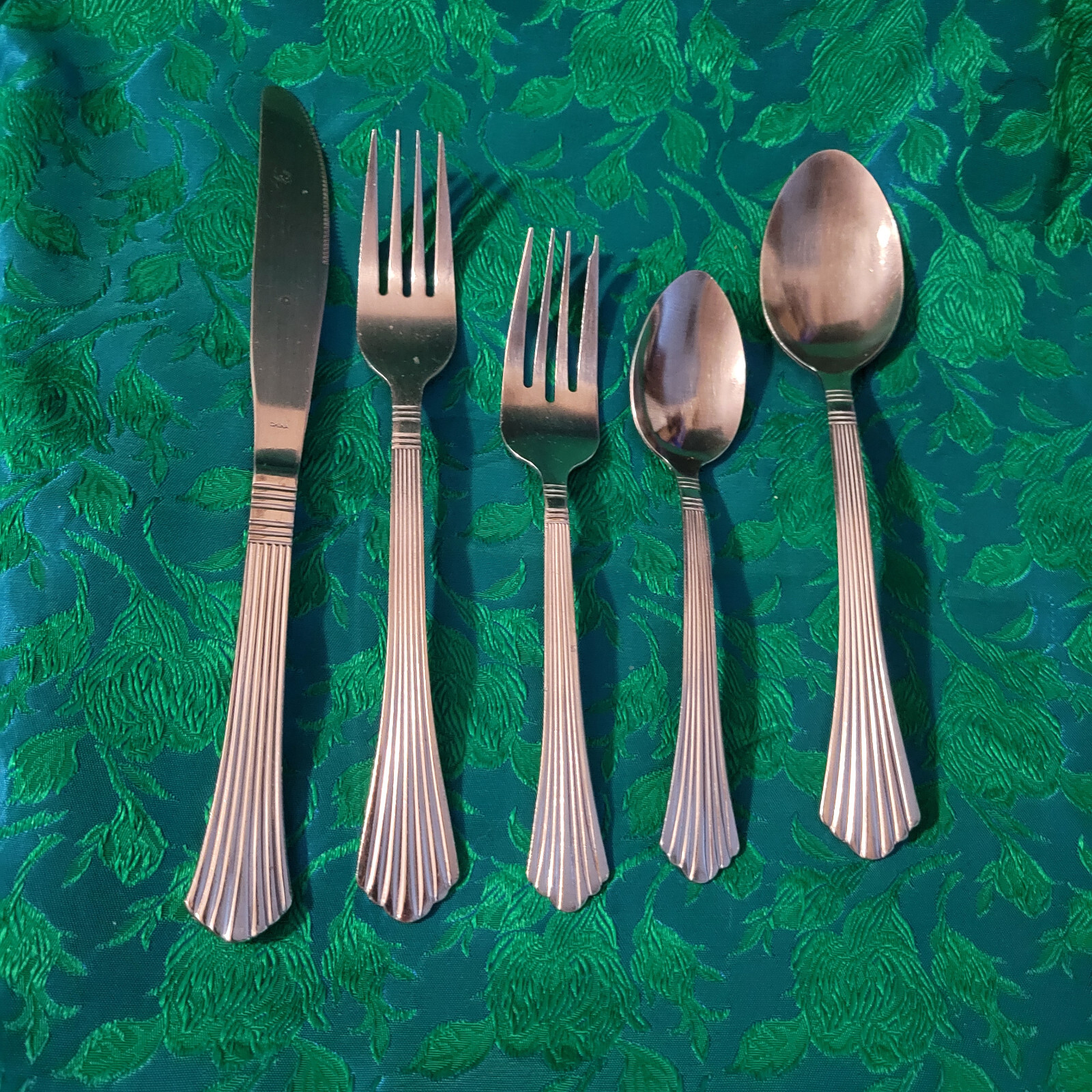 Farberware Heron  Stainless Flatware - Pick Your Pieces - All $ 4.00 Ea + Disc.