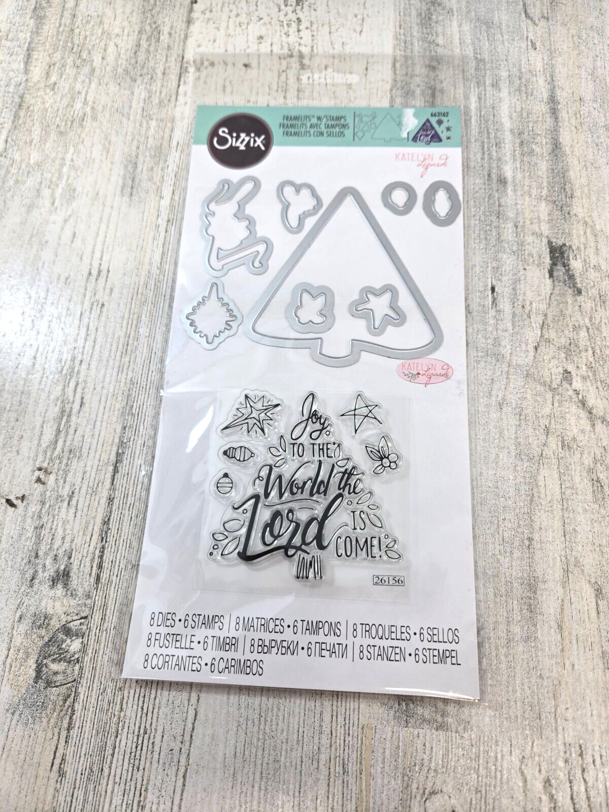 Sizzix Die Cut Christmas Tree Joy To The World Framelits and stamps 663162