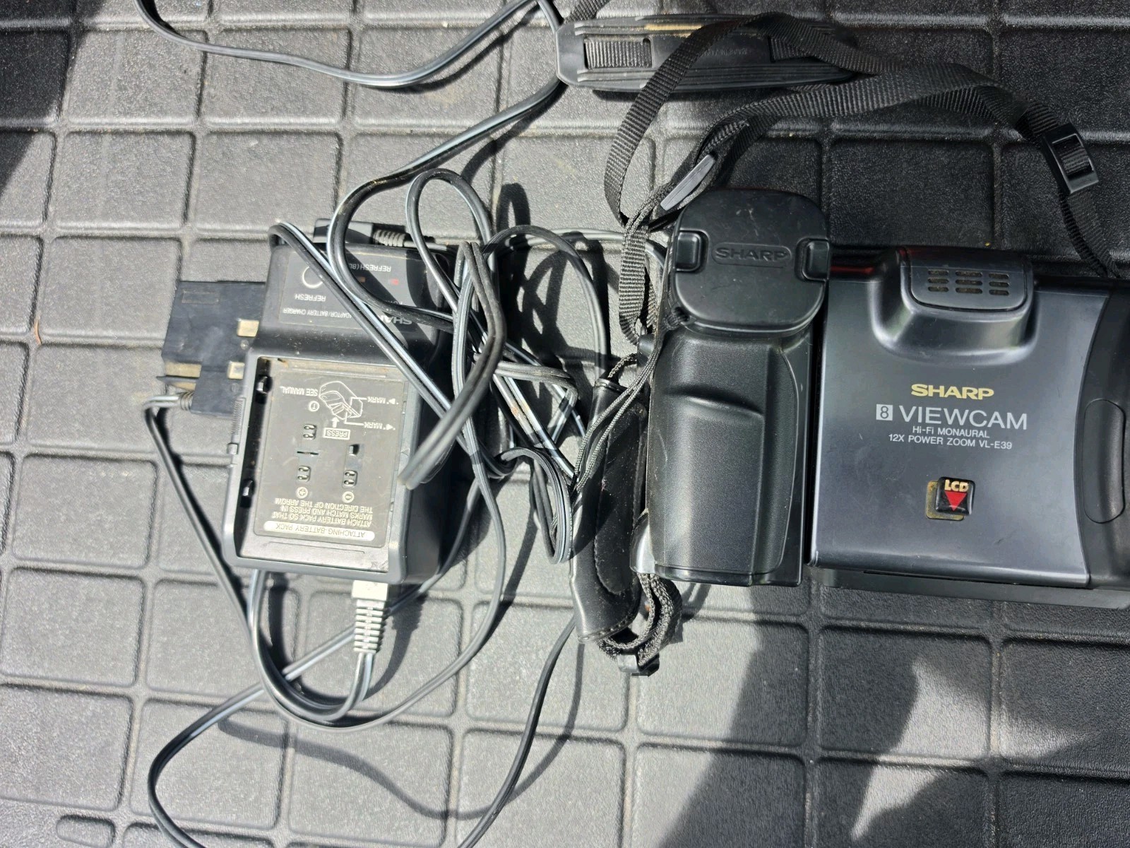Sharp Viewcam VL-E39U 8mm Video 8 Camcorder VCR Video Player - Working