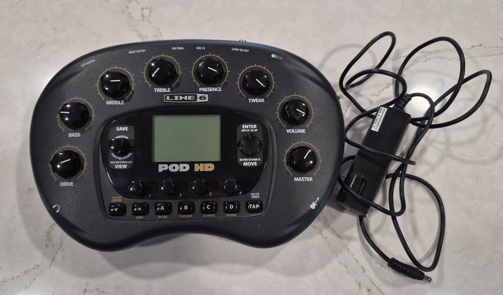 Line 6 POD HD Desktop Guitar Multi-Effect Processor w/ Power Cord
