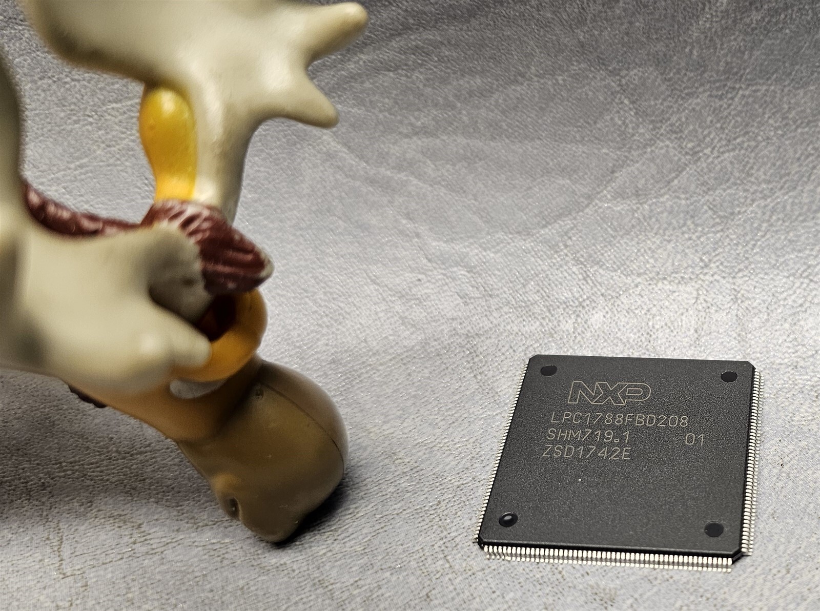 NXP LPC1788FBD208 Microcontrollers Lot of 23