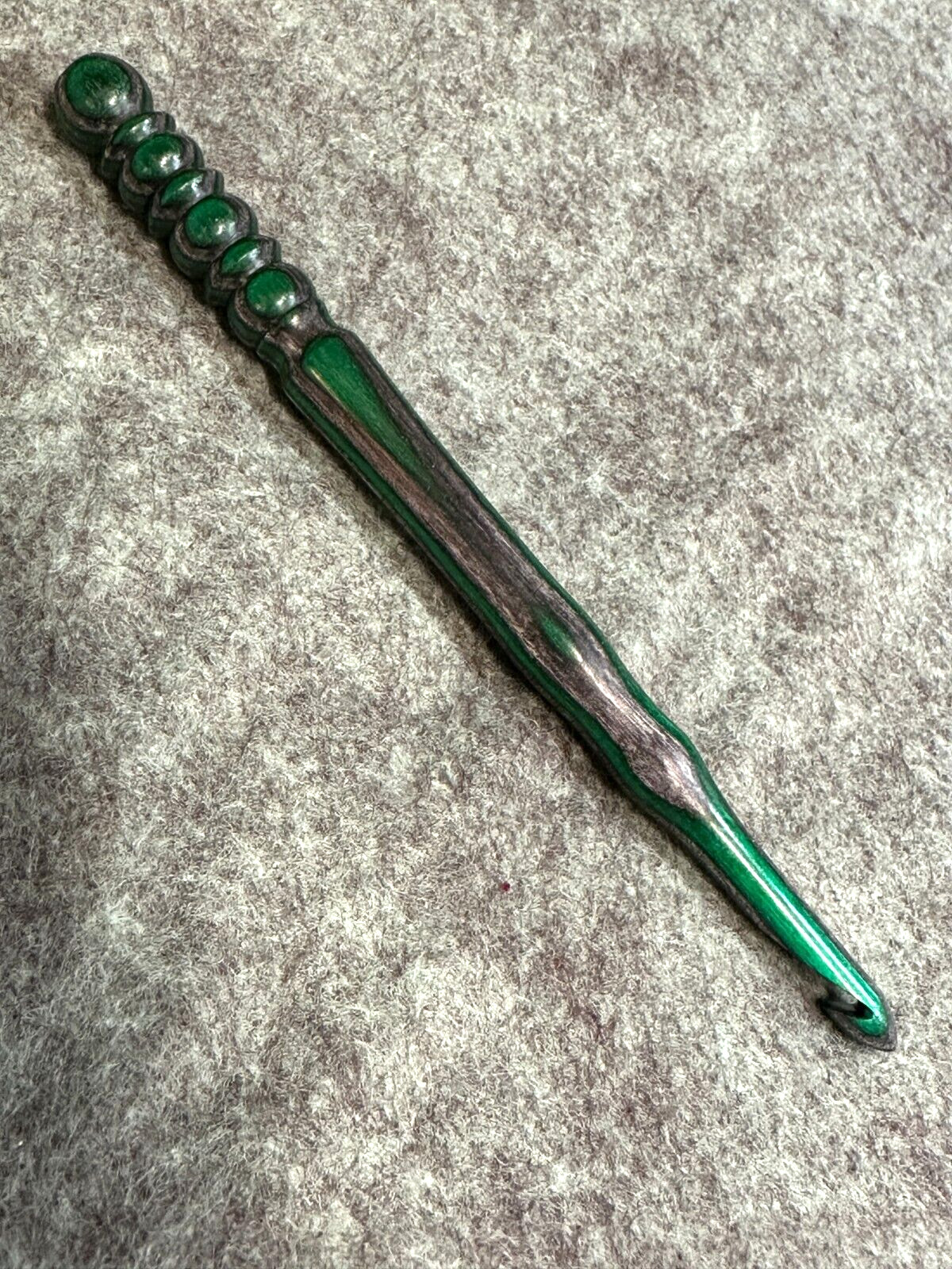 Hand carved EMERALD GREEN & GRAY Wood YARN  CROCHET HOOK  size J
