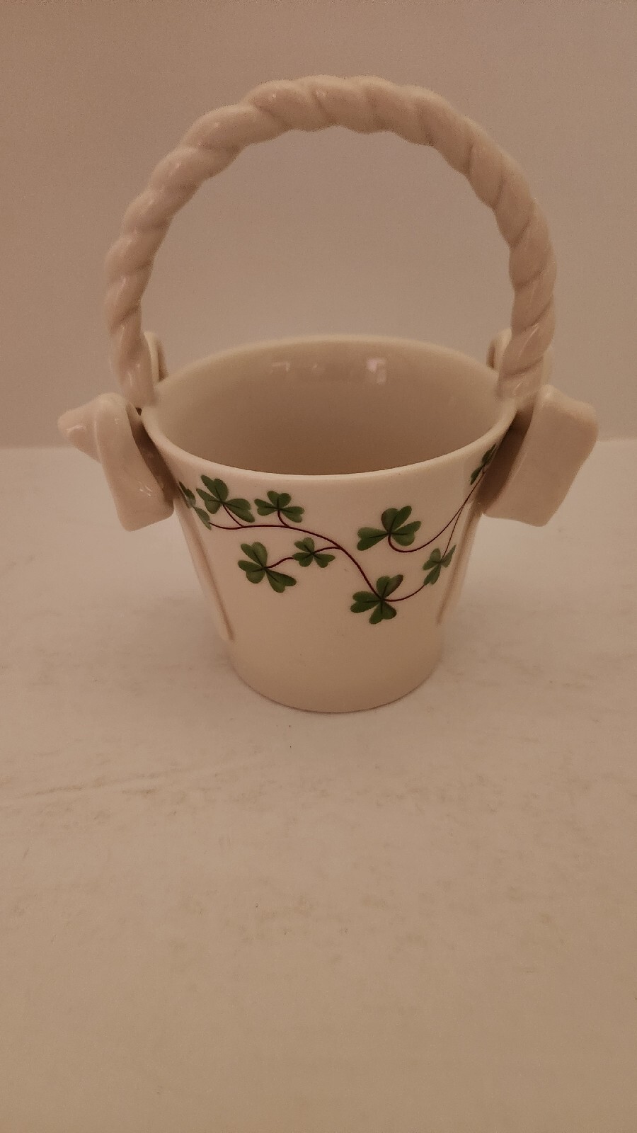 Beautiful Shannon Porcelain Basket With Shamrocks Design!