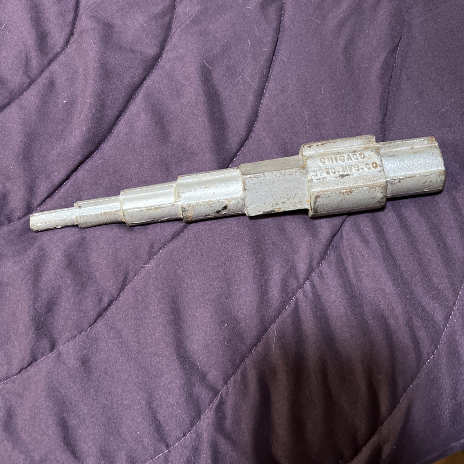 VINTAGE INDUSTRIAL NIPPLE WRENCH PIPE TOOL/Radiator Spud Wrench