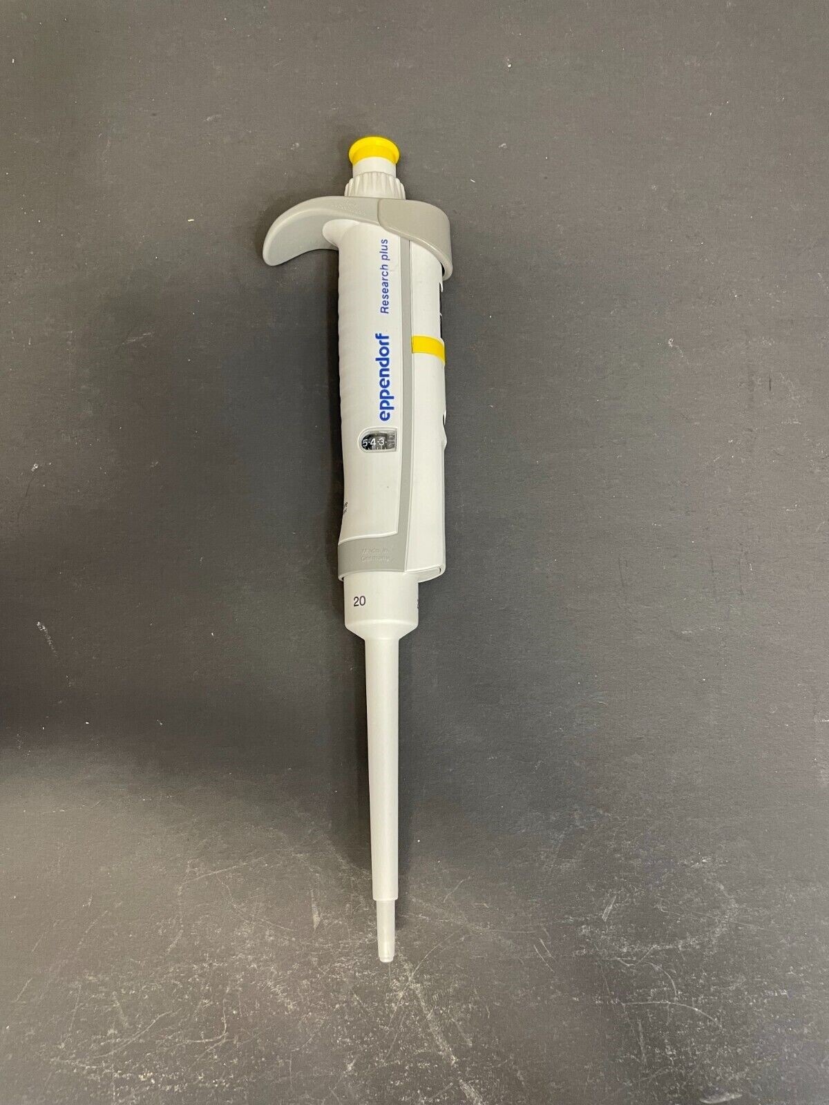 Eppendorf Research Plus Pipette Single Channel 20 ul Adjustable