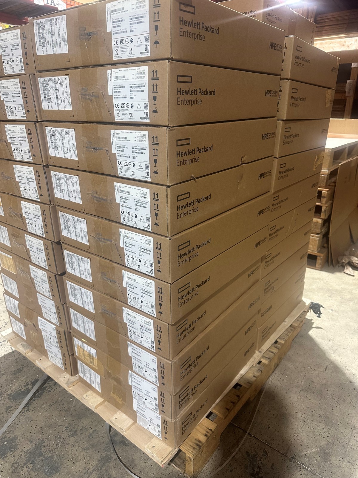 JL675A HPE ARUBA 6100 48G CLASS4 POE 4SFP+ 370W SWITCH - BRAND NEW SEALED