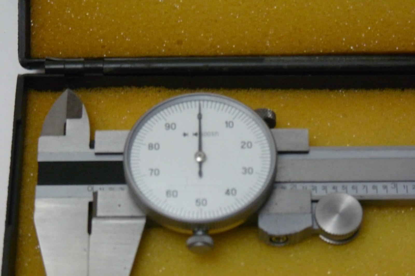 6 INCH DIAL CALIPER