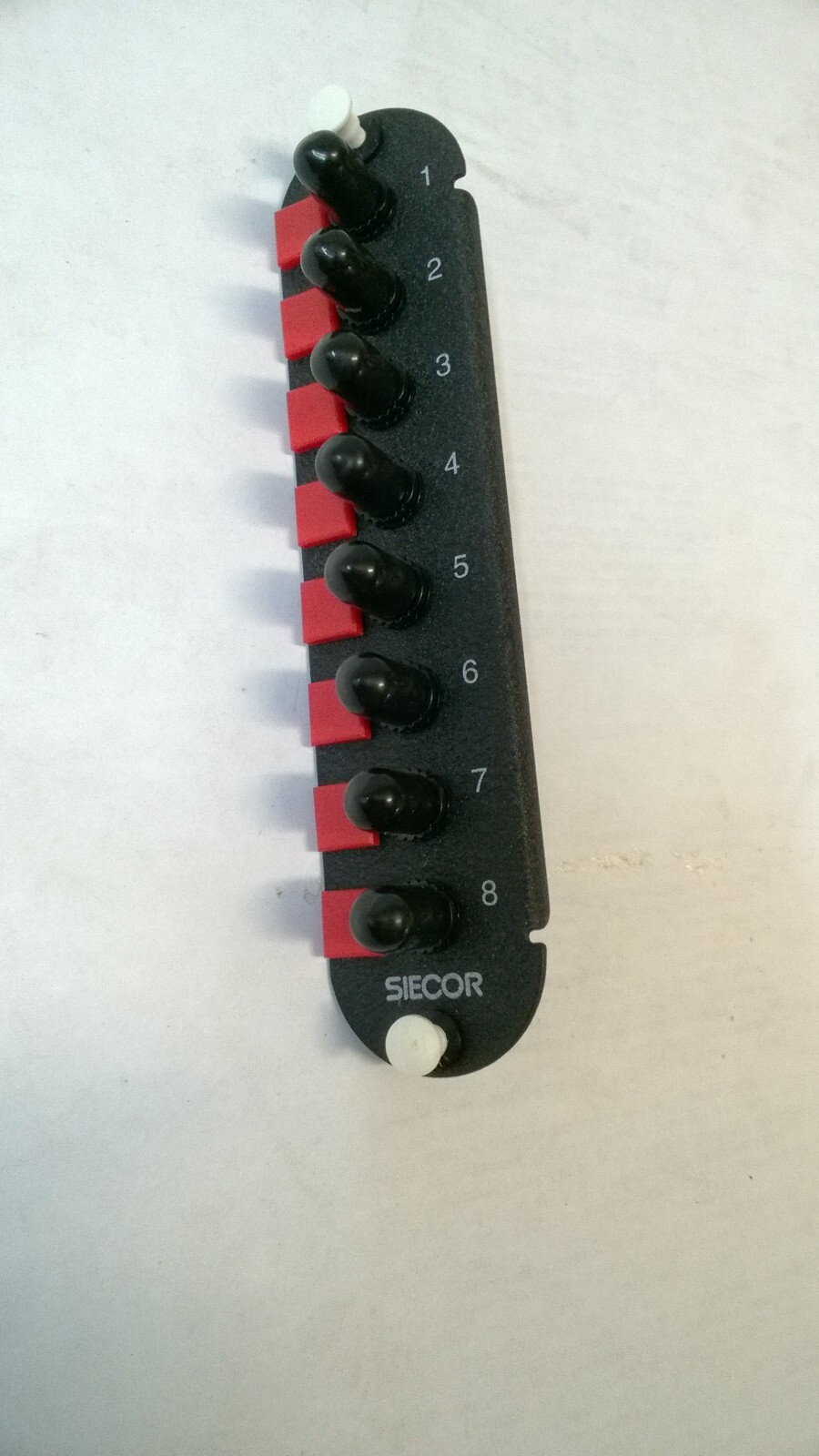 SIECOR CCH-CP08-15T Patch Panel 8 ST Simplex OM1/OS2 Multimode Adapters