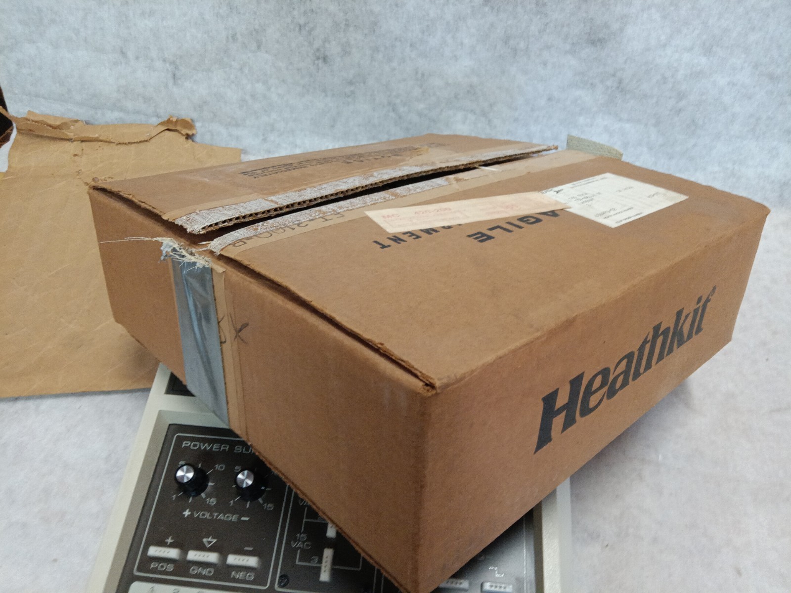 HEATHKIT ELECTRONIC DESIGN EXPERIMENTER MODEL ET-3100B With Box & Manual