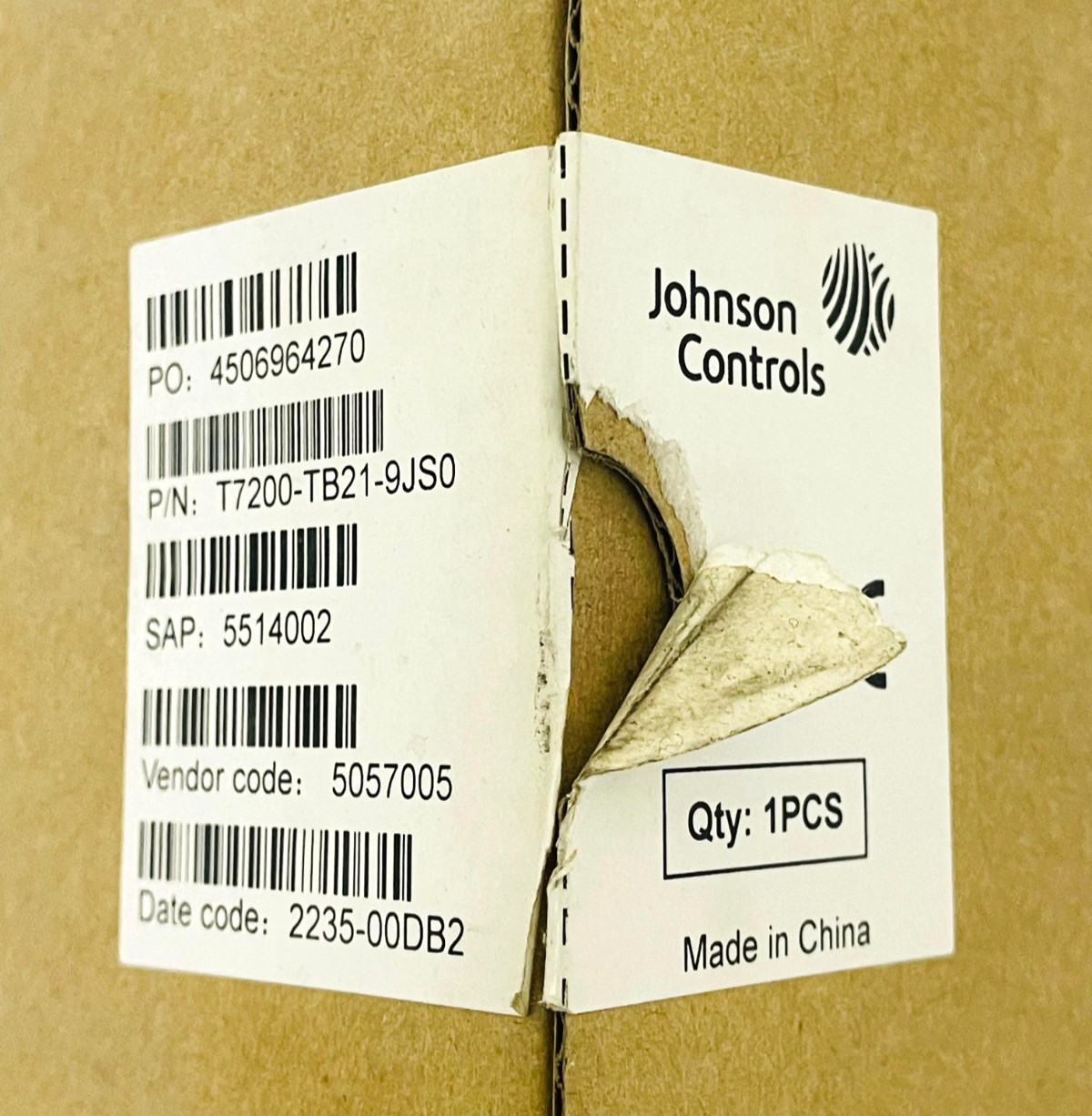 JOHNSON CONTROLS T7200-TB21-9JS0 LCD Digital Thermostat