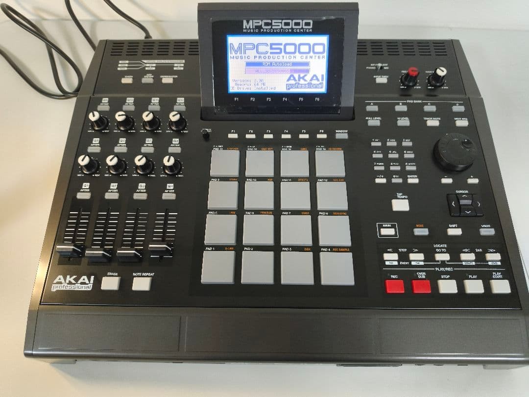 AKAI Professional MPC5000 Music Production Center Standalone Sampler Sequencer