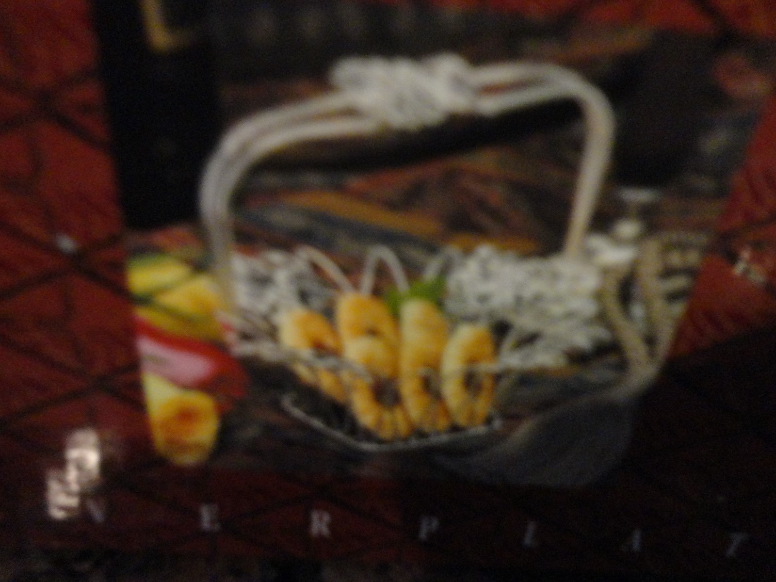 STUDIO SILVERSMITH SILVERPLATED GRAPE BASKET WITH HANDLE