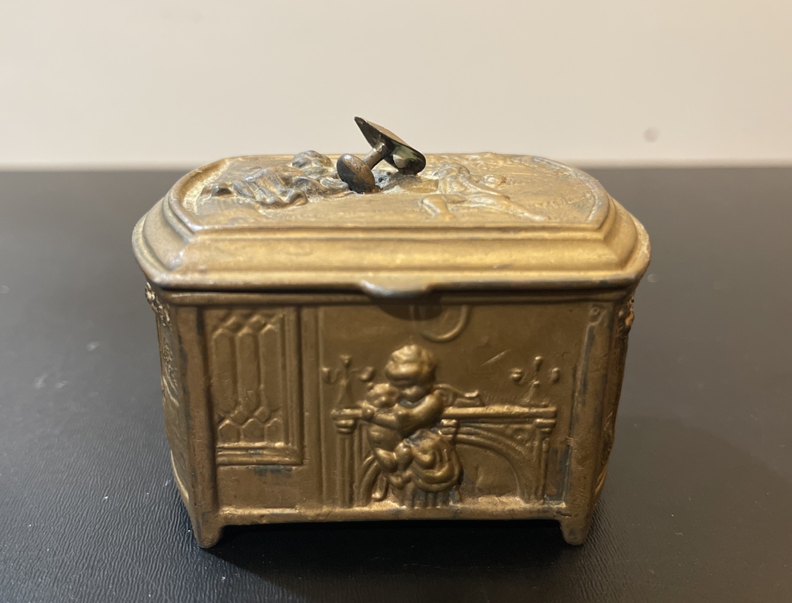 W.B. Mfg Weidlich Box Courtship Baby Scenes Embossed Metal 1920s