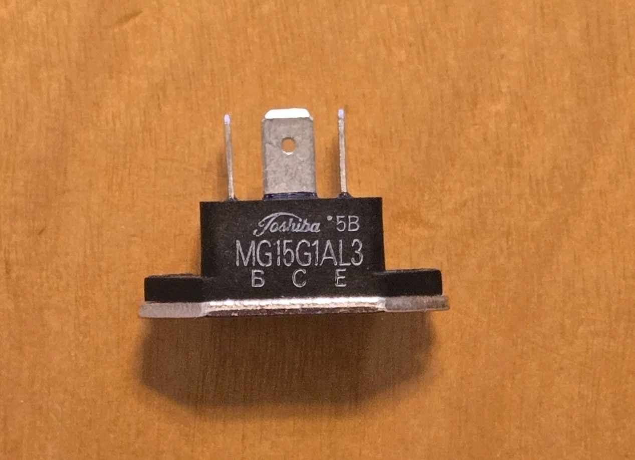 New Old Stock TOSHIBA  MG15G1AL3  Transistor Module  3 Pole