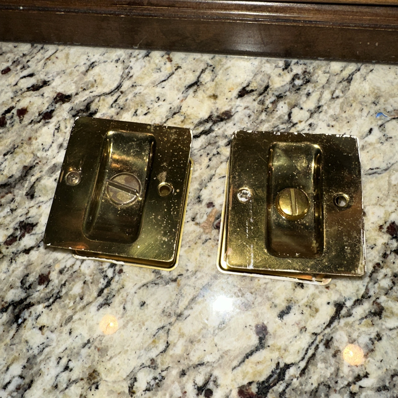Schlage 991B3 Sliding Door Pull 1 3/4" x 2 1/4" Privacy Lock Polished Brass Used