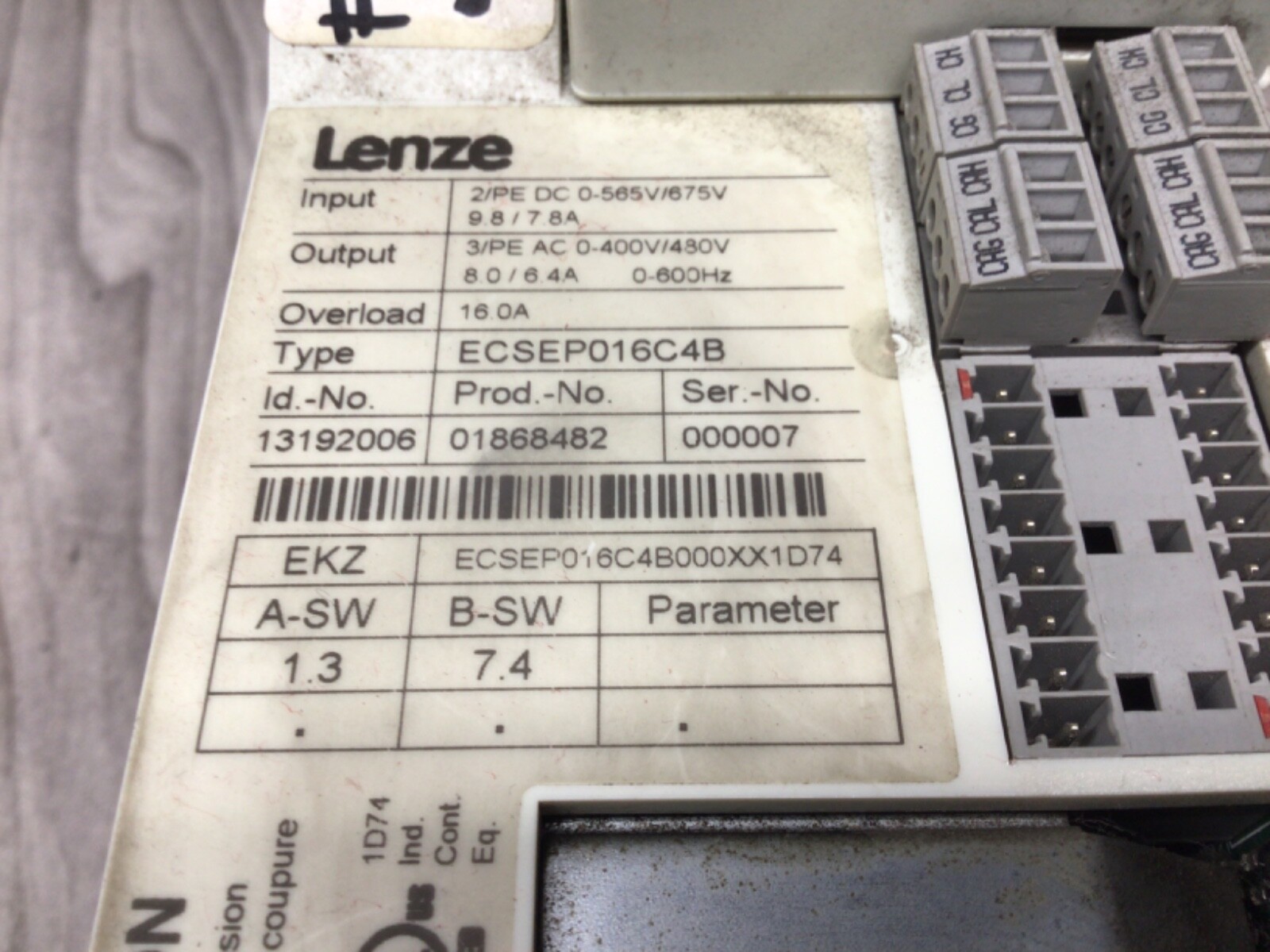 LENZE ECSEP032C4B SERVO CONTROLLER 13192007 #3464FMLH33
