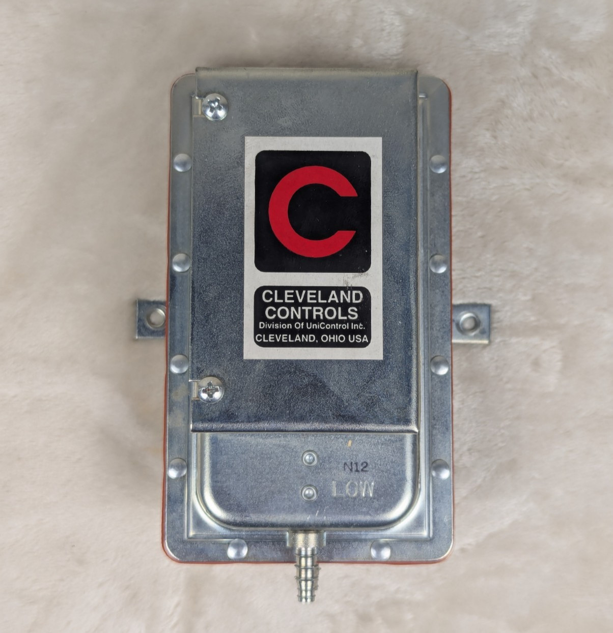Pressure Switch; Cleveland Controls; Range .05 to 12 INWC; PN: AFS222