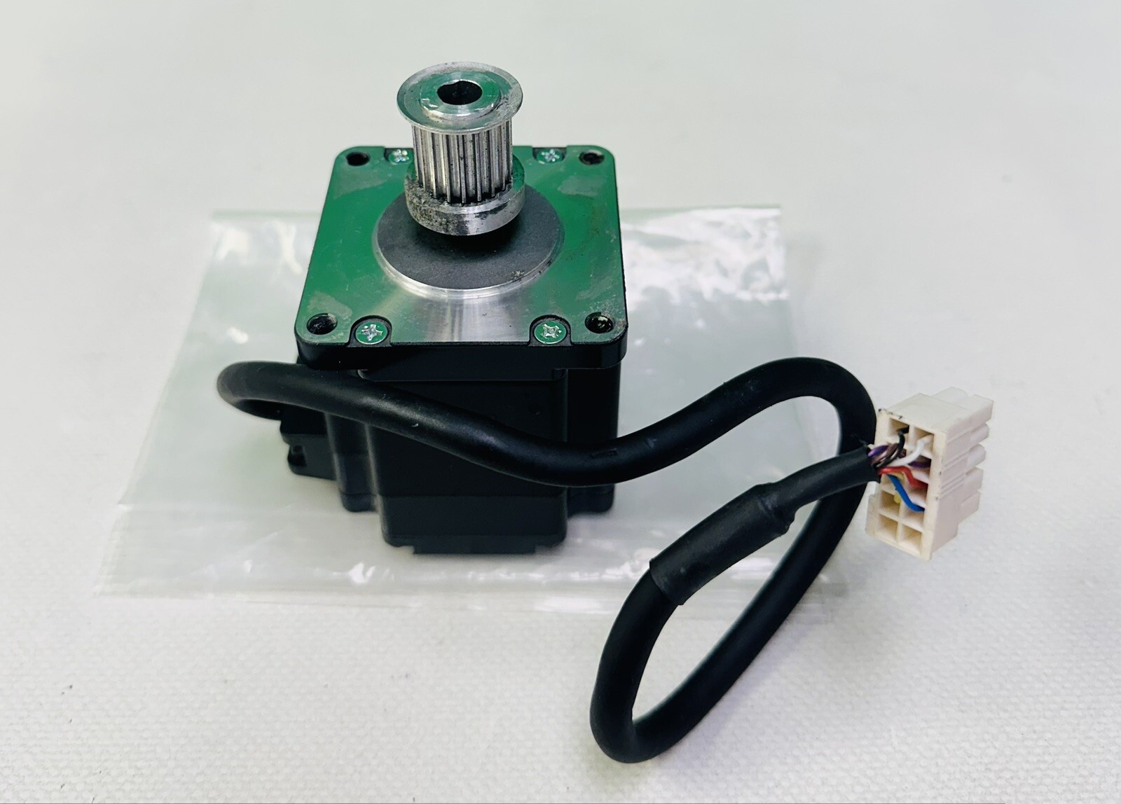 VEXTA Model ASM66AA DC 2.69V, 1.7A Stepper Motor