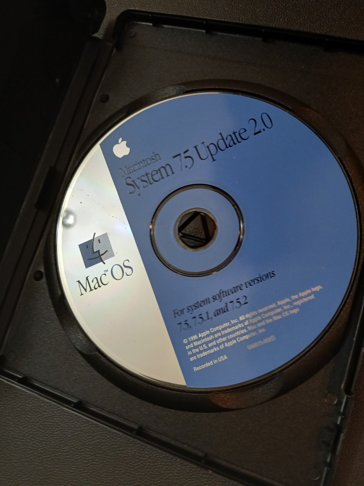 Mac OS 7.5 Update 2.0 • Macintosh Operating System Installer CD-ROM Disc Only