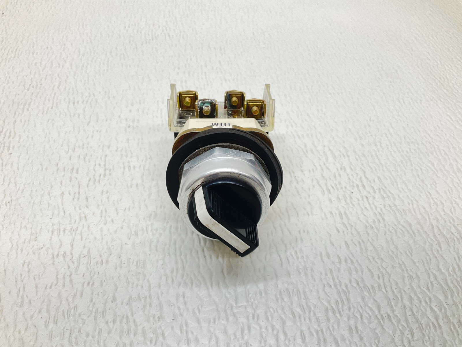 Allen Bradley 800T-H2 2 Position Maintained Selector Switch Ser. T 800T (TBI)