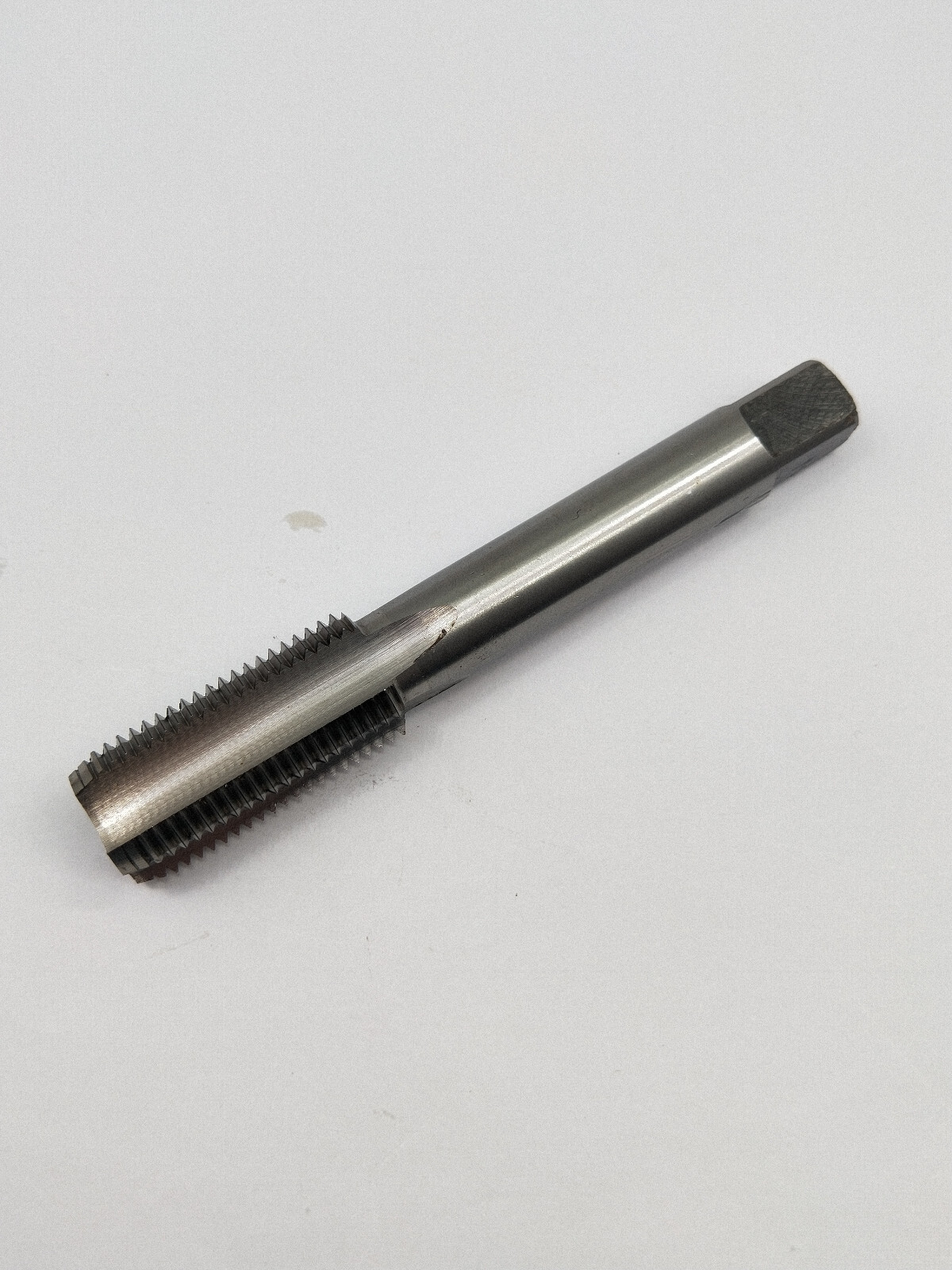 19 X 1.75 Straight Fluted Machine Tap 19x1.75 HSS Metric Thread Screw Tap