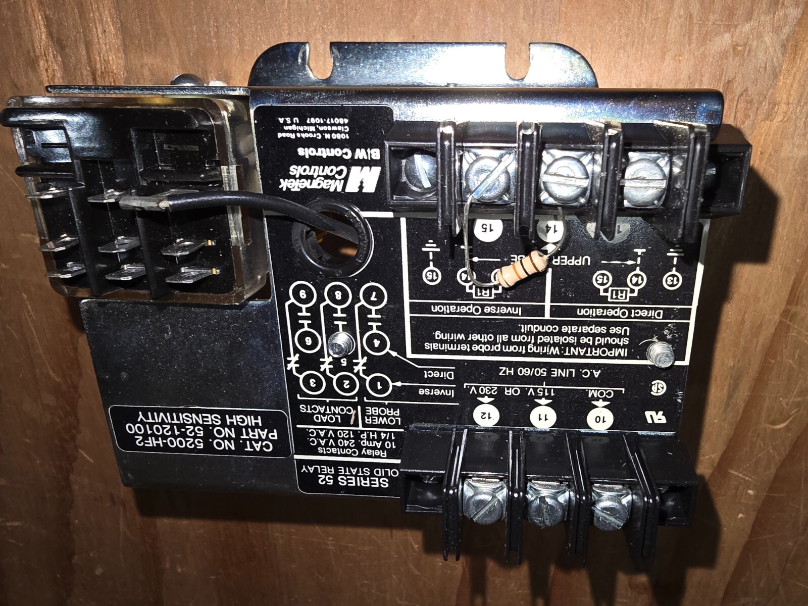 B/W CONTROLS SERIES SOLID STATE RELAY CAT NO. 5200-HF2 Part No. 52-120100