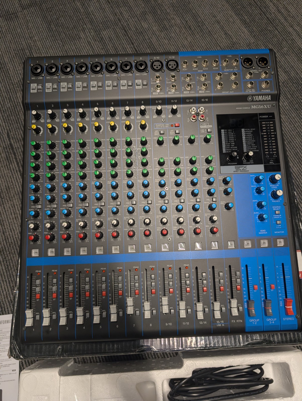 Yamaha MG16XU 16-Channel Mixer USB Audio Interface Effects Tested Working