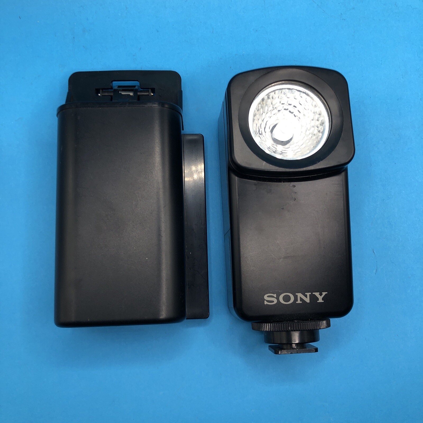 Sony HVL-10D Shoe Mount Battery Video Light W/Adapter NO BATTERY INCLUDED 🔥🔥🔥