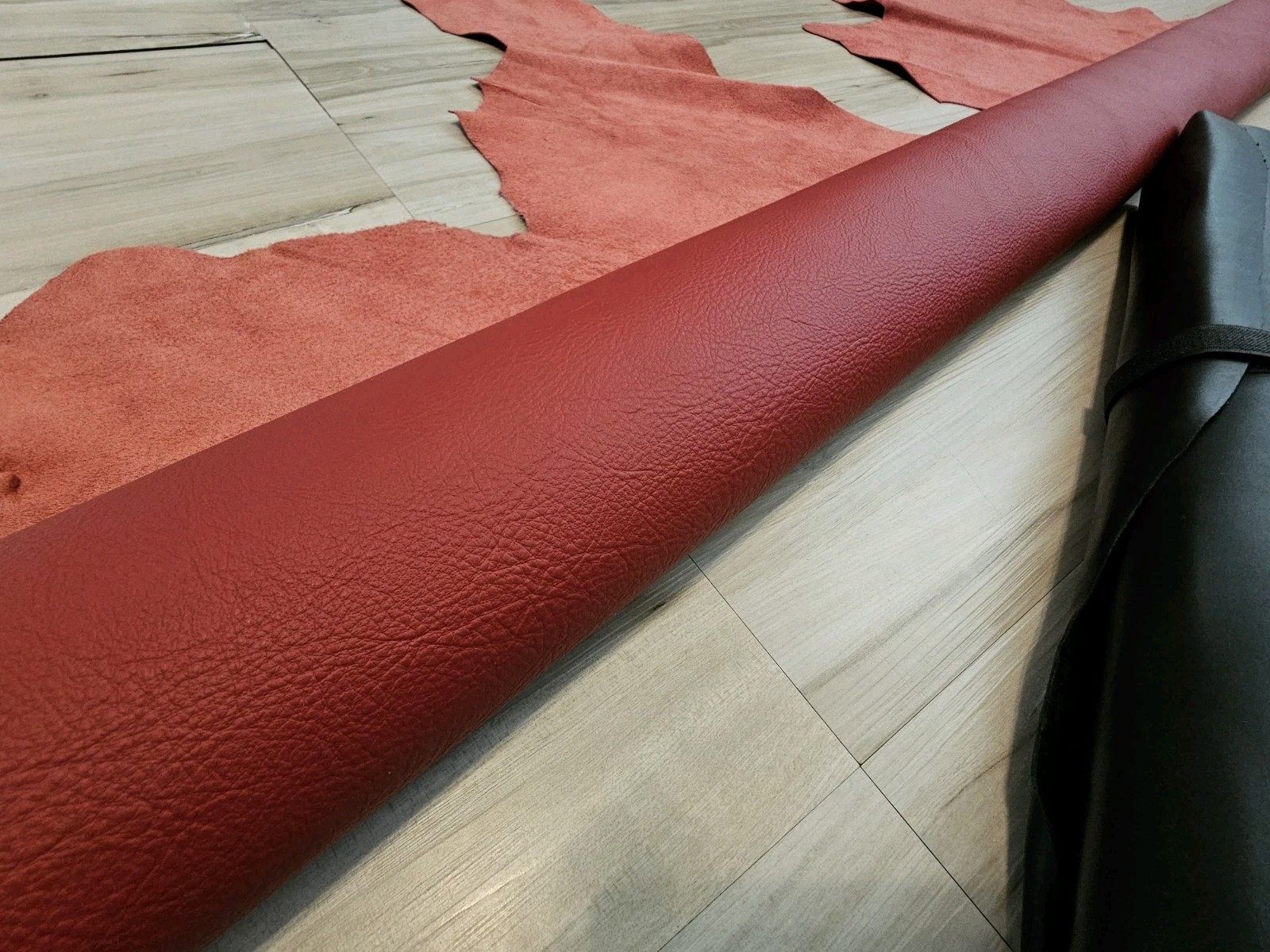 3-4oz RUBY RED MATTE LEATHER HIDE UPHOLSTERY FULL HIDE SOFT NATURAL GRAIN PANEL
