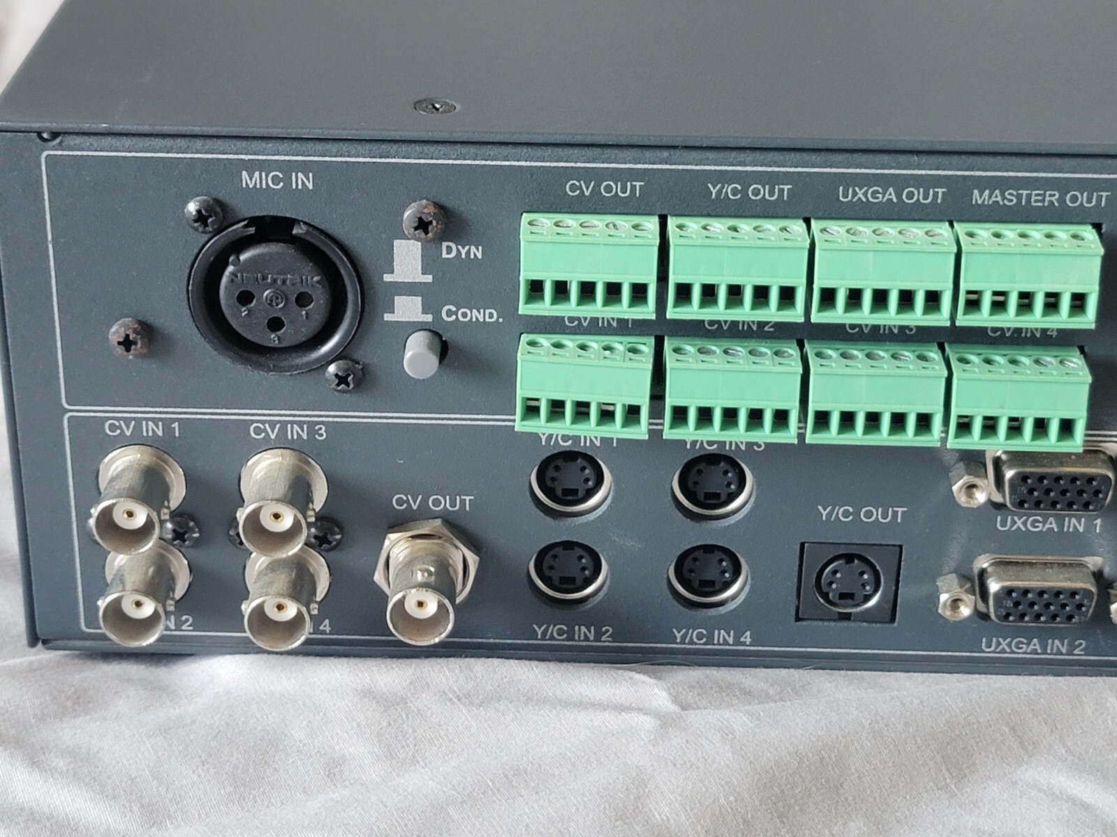 Kramer VP-23N Multi Format Audio Video Presentation Switcher