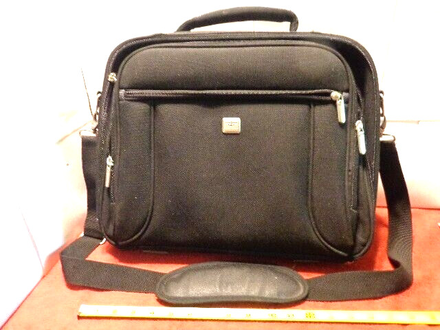 DOCKERS CANVAS LAP TOP TRAVEL BAG CARRYING CASE 16 x 13 x 4 in -NEVER USED L-94