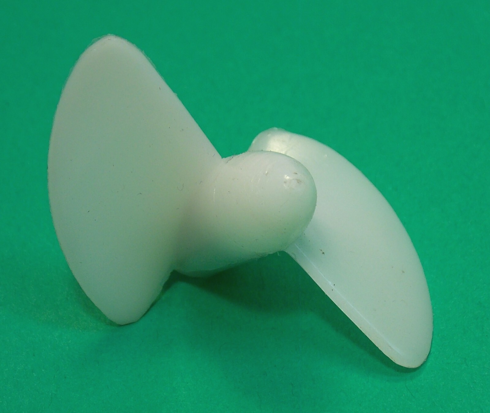 Nylon Marine Boat Prop with Brass Insert 45mm Dia 5x.8 thread