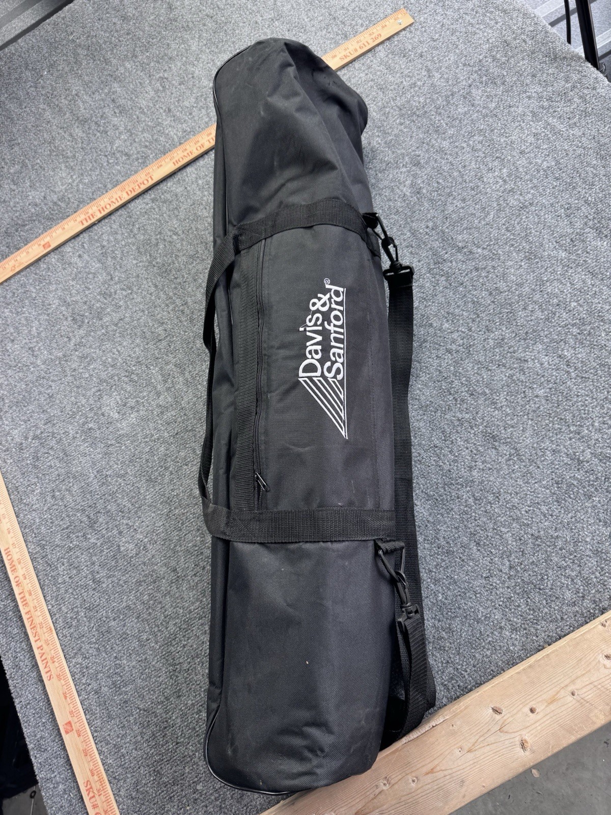 Davis & Sanford Provista 7518B Tripod Aluminum - FM18 Fluid Head w/Soft Case
