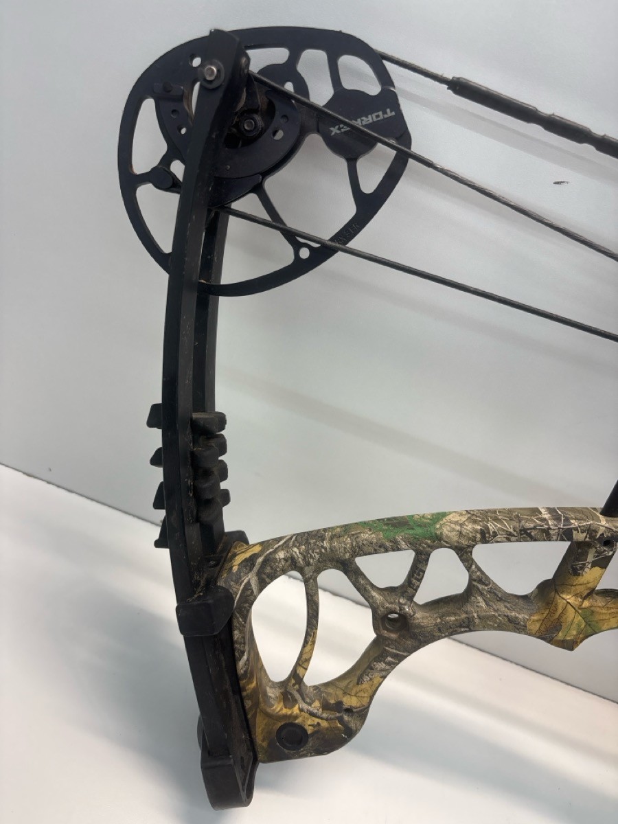 PRE-OWNED COMPUND BOW HOYT ARCHERY TORREX (P23017165)