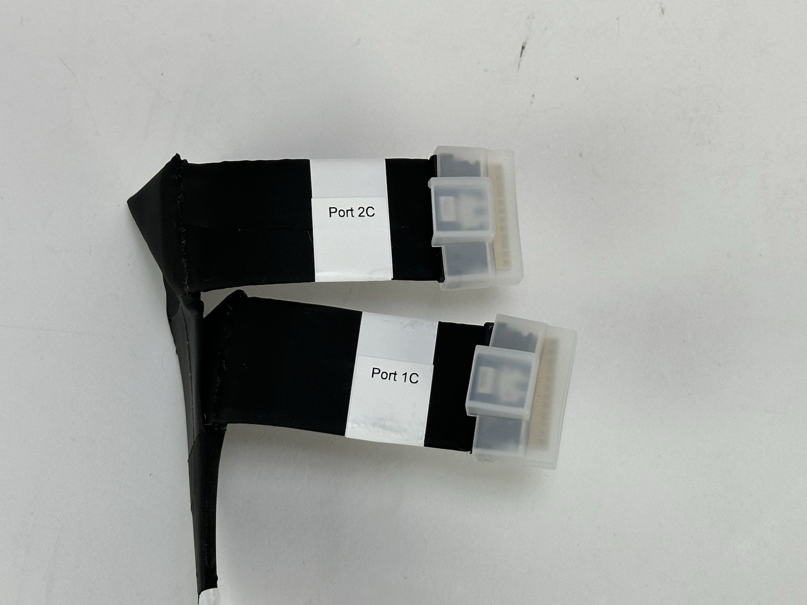 HPE DL38X DL385 Gen10 Plus/V2 8NVMe/16NVMe CPU1 Cable NVMe 8x SFF P24554-001