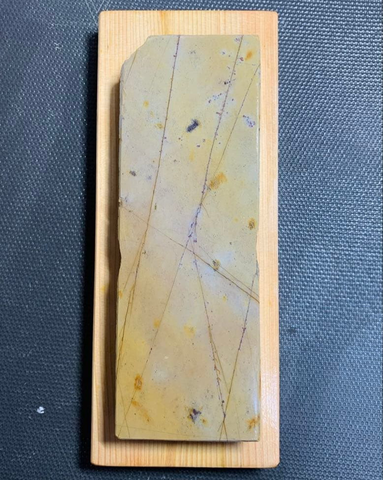 Japanese Natural Whetstone Ohira Suita Renge Finishing Stone with Base 671g