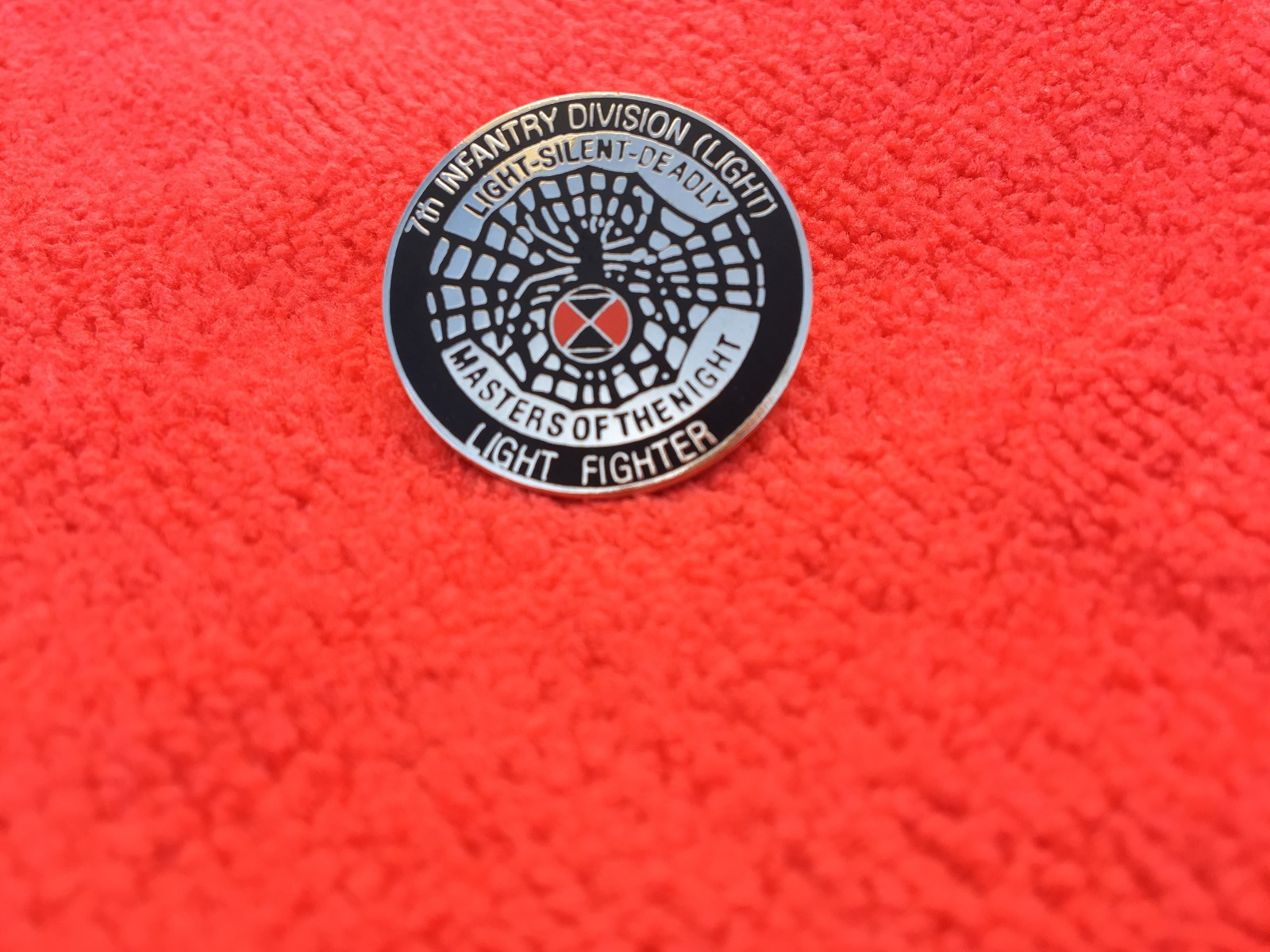 7TH INFANTRY DIVISION LIGHT HAT PIN