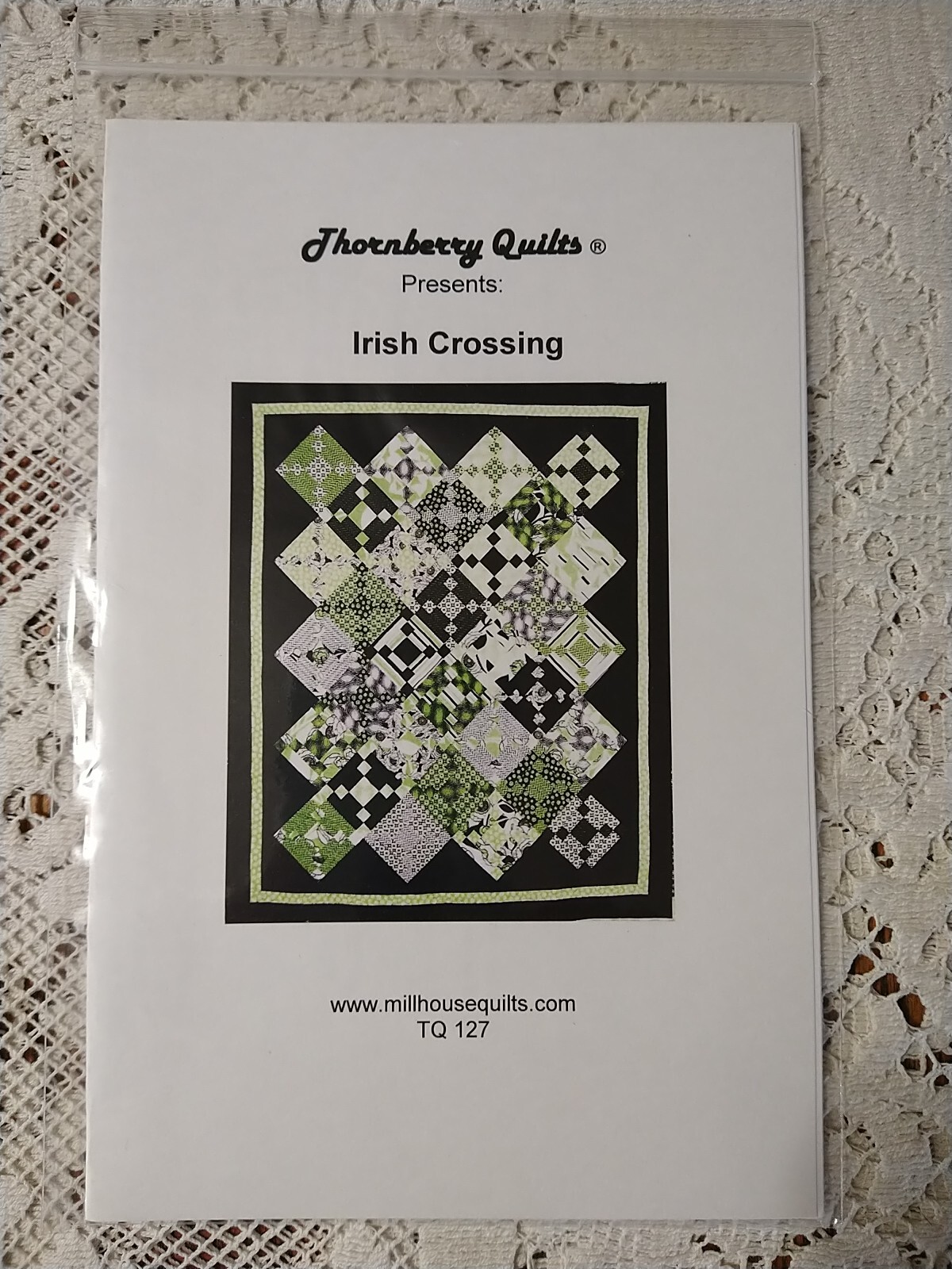 Irish Crossing Quilt Pattern by Thornberry Quilts Fat Quarter Friendly